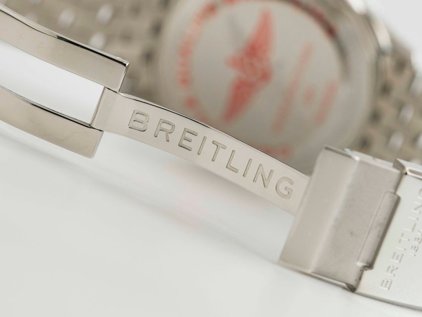 Breitling Navitimer Automatic 41 A17326 Image 4